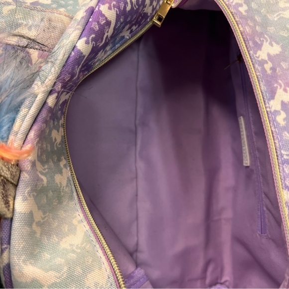 Underonesky Dalila Unicorn Overnight Duffle Bag - Picture 15 of 16